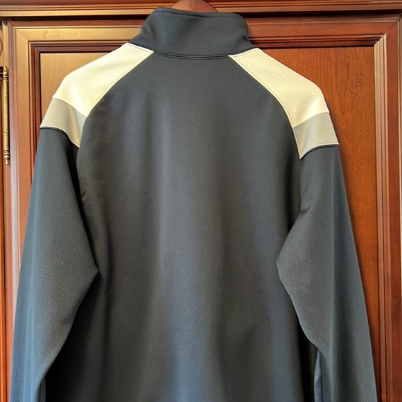 Like New Nike Blue, White & Gray Classic Sportswear Fleece Zip Up Jacket! - Picture 3 of 8